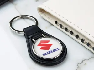 Suzuki Porte-clés Mignons Acrylique Solide Look Moderne